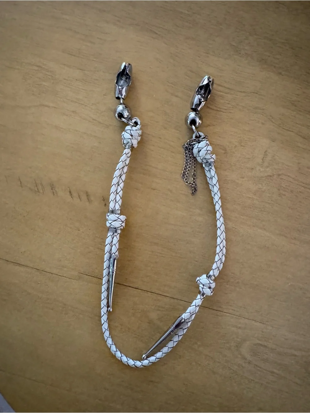 OSSA Bolo iPhone Wristlet (White)